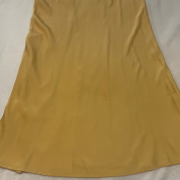 Satin Open Back Long Dres - Picture 12 of 14